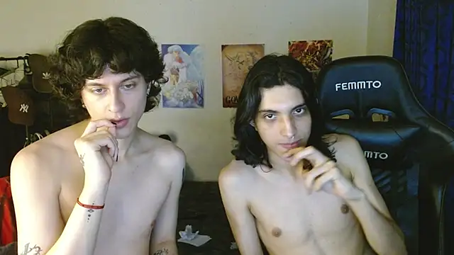 angelitofemboy online show from 01/24/25, 04:37