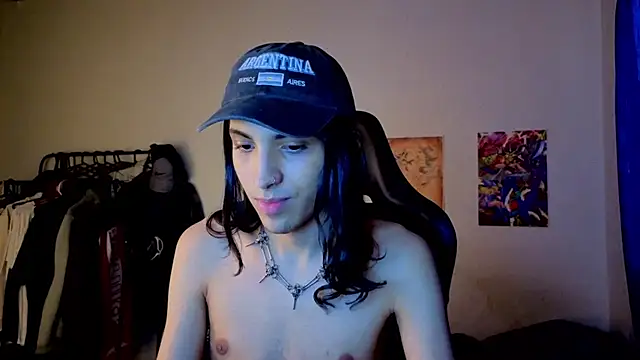 angelitofemboy online show from 09/19/25, 09:04