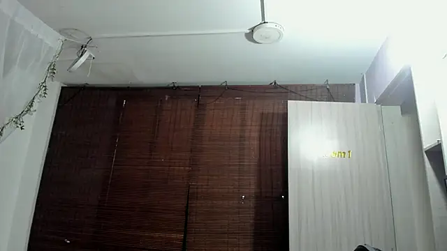 Snapshot of Apolo_Bianco_ chatting on 12/03/24, 11:33 Apolo Bianco online show from 12/03/24, 11:33