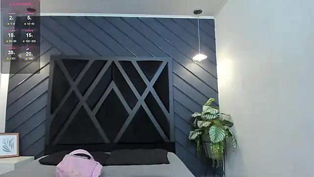 Snapshot of Apolo_Bianco_ chatting on 09/17/25, 11:17 Apolo Bianco online show from 09/17/25, 11:17