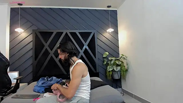 Snapshot of Apolo_Bianco_ chatting on 09/25/25, 11:19 Apolo Bianco online show from 09/25/25, 11:19