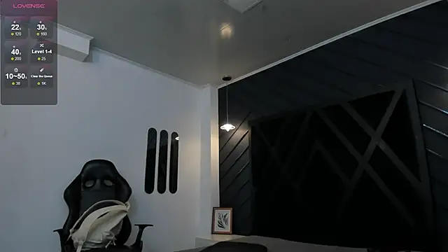 Snapshot of Apolo_Bianco_ chatting on 09/30/25, 11:10 Apolo Bianco online show from 09/30/25, 11:10