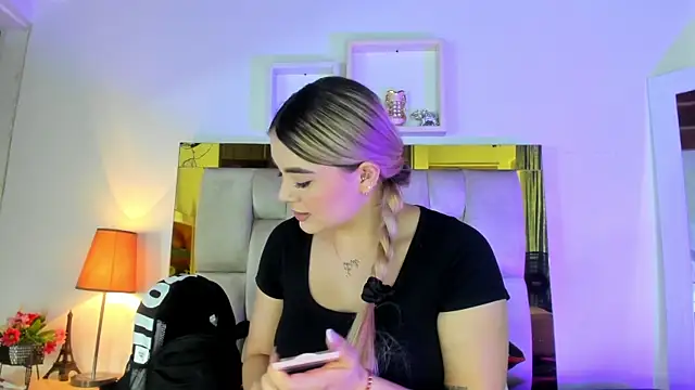 emmy r online show from 03/05/25, 12:11