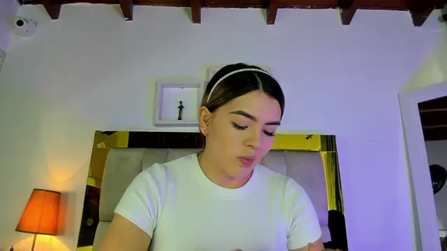 emmy r online show from 03/06/25, 12:09