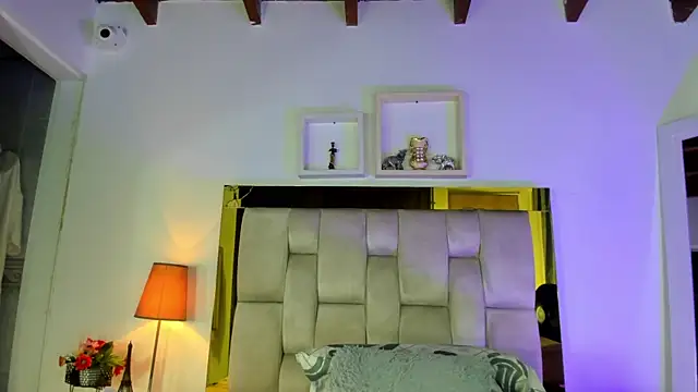 emmy r online show from 03/10/25, 12:04