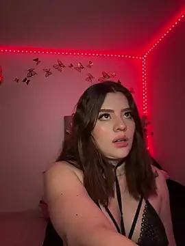 Jullieetta online show from 12/26/24, 06:43