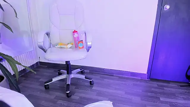 EriKlein online show from 10/08/25, 10:51