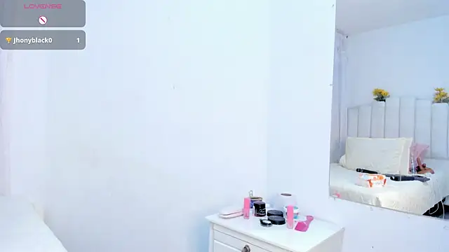 RoxannaBlanche online show from 12/04/25, 12:14