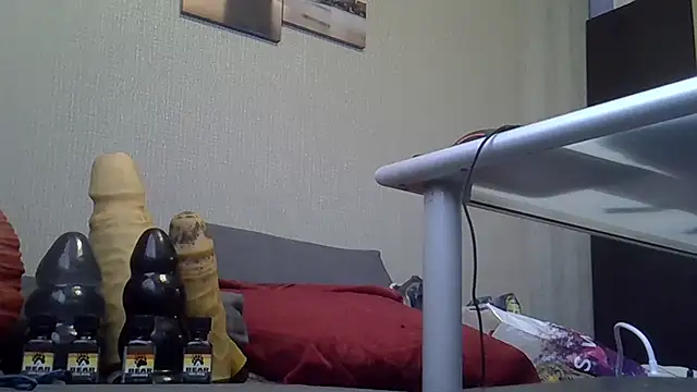 Snapshot of FISTCAMM chatting on 02/18/26, 05:47 FISTCAMM online show from 02/18/26, 05:47