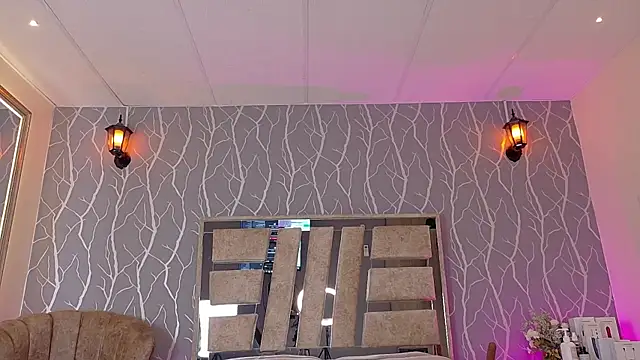 madison fox1 online show from 10/05/25, 01:31