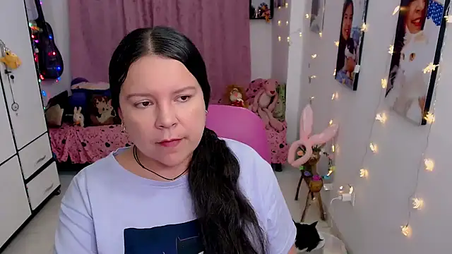 Snapshot of claryssa_ chatting on 04/26/26, 06:11 claryssa online show from 04/26/26, 06:11