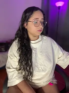 CurlyGirl 1 online show from 03/27/26, 11:04