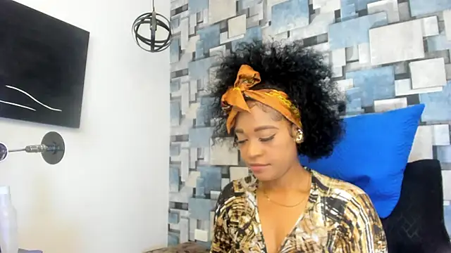 Snapshot of angel_dthroatt chatting on 05/07/26, 12:10 angel dthroatt online show from 05/07/26, 12:10