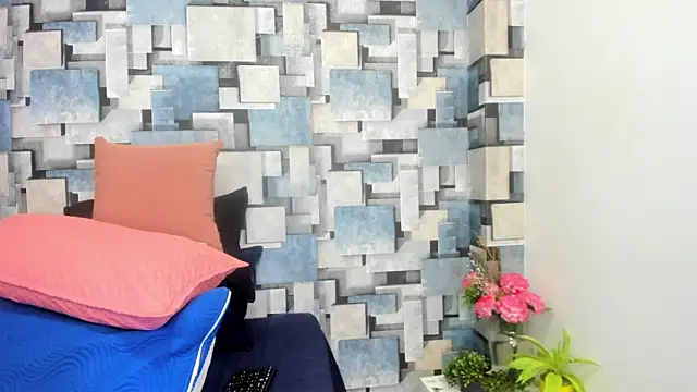 Snapshot of angel_dthroatt chatting on 05/13/26, 12:13 angel dthroatt online show from 05/13/26, 12:13
