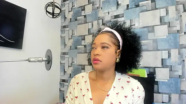 Snapshot of angel_dthroatt chatting on 05/14/26, 12:12 angel dthroatt online show from 05/14/26, 12:12