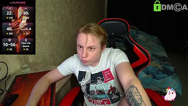 Alexis Gordon online show from 10/31/25, 04:52