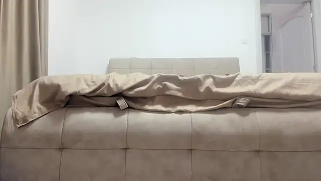 Hottalicia2 online show from 02/11/26, 05:51