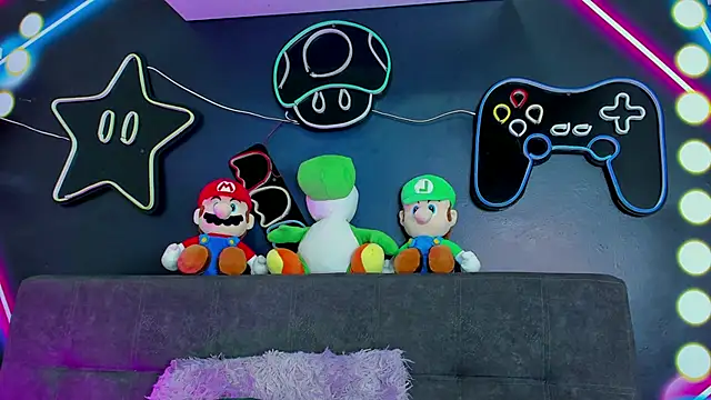 CristalCornner  online show from 02/12/25, 07:45