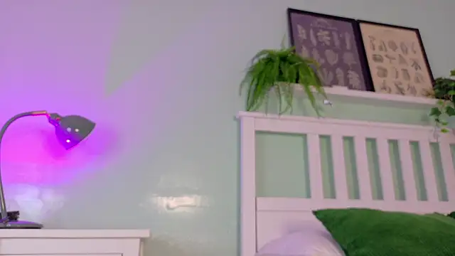 CristalCornner  online show from 09/26/25, 07:51