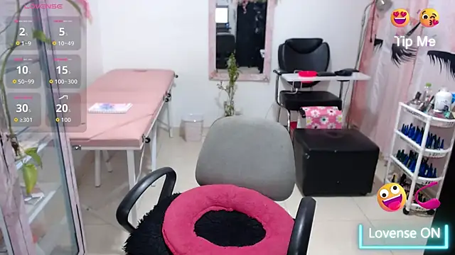 titsbiglovers online show from 06/30/26, 10:55