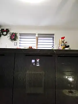 Snapshot of AnaFoxxy chatting on 12/30/24, 08:10 AnaFoxxy online show from 12/30/24, 08:10