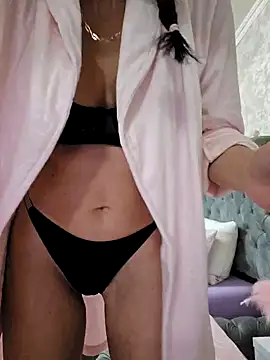 Snapshot of AnaFoxxy chatting on 02/04/25, 08:13 AnaFoxxy online show from 02/04/25, 08:13