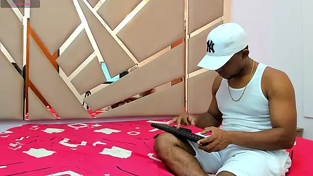 you and i9 online show from 03/18/25, 07:53