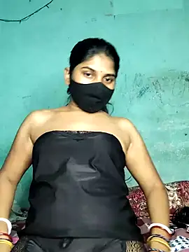 Snapshot of Luv_Adite20 chatting on 02/04/25, 08:38 Luv Adite20 online show from 02/04/25, 08:38