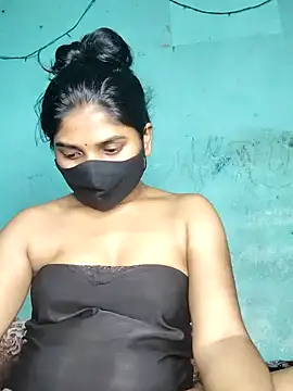 Snapshot of Luv_Adite20 chatting on 02/05/25, 05:53 Luv Adite20 online show from 02/05/25, 05:53