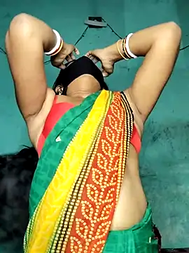 Snapshot of Luv_Adite20 chatting on 02/13/25, 05:01 Luv Adite20 online show from 02/13/25, 05:01