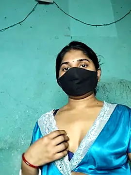 Snapshot of Luv_Adite20 chatting on 03/07/25, 09:06 Luv Adite20 online show from 03/07/25, 09:06