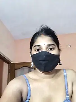 Snapshot of Luv_Adite20 chatting on 10/07/25, 06:21 Luv Adite20 online show from 10/07/25, 06:21