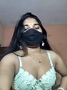 Snapshot of Luv_Adite20 chatting on 10/08/25, 06:33 Luv Adite20 online show from 10/08/25, 06:33