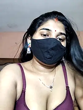 Snapshot of Luv_Adite20 chatting on 10/28/25, 07:05 Luv Adite20 online show from 10/28/25, 07:05