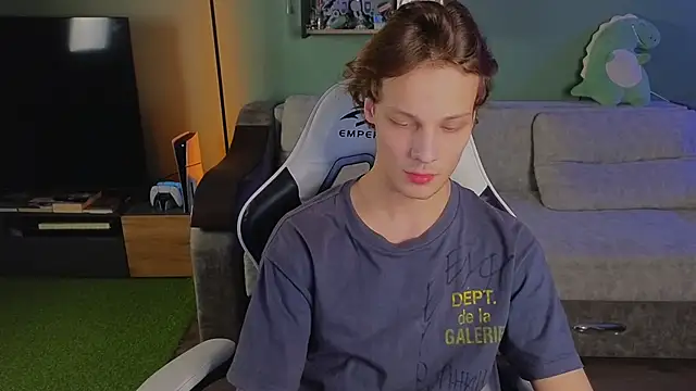 TeddyLiLboy online show from 10/20/25, 05:57