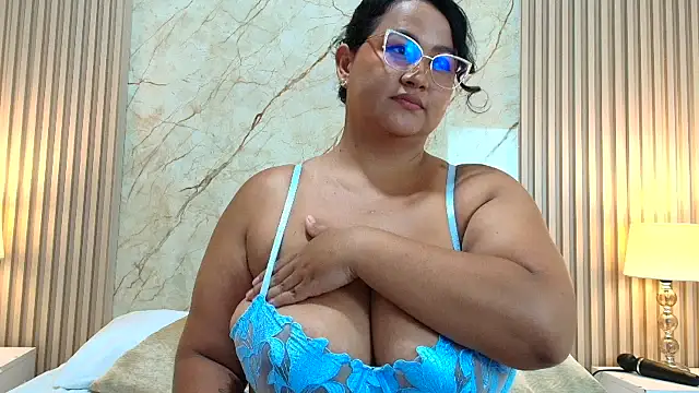 IsabellMendez  online show from 08/04/26, 08:55