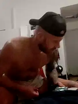 eltoulou online show from 02/01/25, 02:37