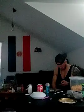 eltoulou online show from 02/19/25, 04:00