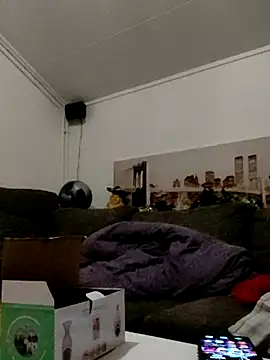 eltoulou online show from 03/17/25, 07:48