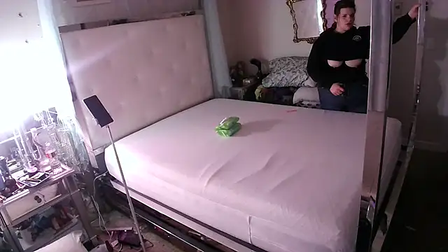 BeckiTooSweet online show from 03/02/25, 02:43