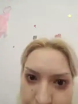 Snapshot of Catlady333 chatting on 01/01/25, 09:52 Catlady333 online show from 01/01/25, 09:52