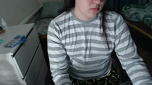 EvaMiron online show from 11/08/25, 11:58