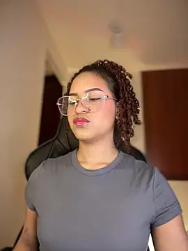 gretta kler1 online show from 01/26/25, 03:14