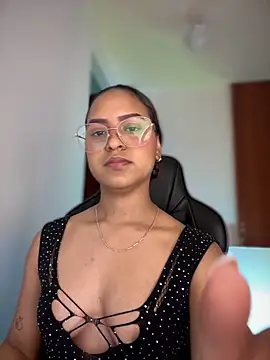 gretta kler1 online show from 02/13/25, 01:37