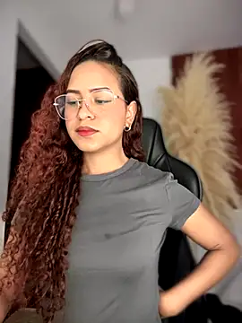 gretta kler1 online show from 10/19/25, 03:12