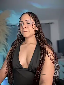 gretta kler1 online show from 11/26/25, 10:22