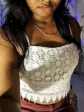 Snapshot of FANTASY_QUEEN_07 chatting on 02/27/25, 12:45 FANTASY QUEEN 07 online show from 02/27/25, 12:45