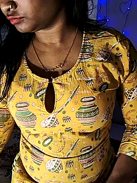 Snapshot of FANTASY_QUEEN_07 chatting on 03/02/25, 09:53 FANTASY QUEEN 07 online show from 03/02/25, 09:53