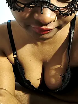 Snapshot of FANTASY_QUEEN_07 chatting on 10/06/25, 10:23 FANTASY QUEEN 07 online show from 10/06/25, 10:23