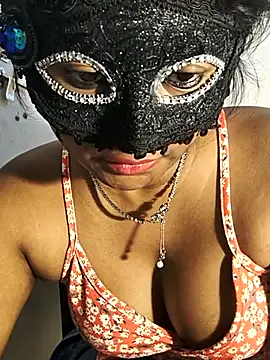 Snapshot of FANTASY_QUEEN_07 chatting on 05/16/26, 10:36 FANTASY QUEEN 07 online show from 05/16/26, 10:36